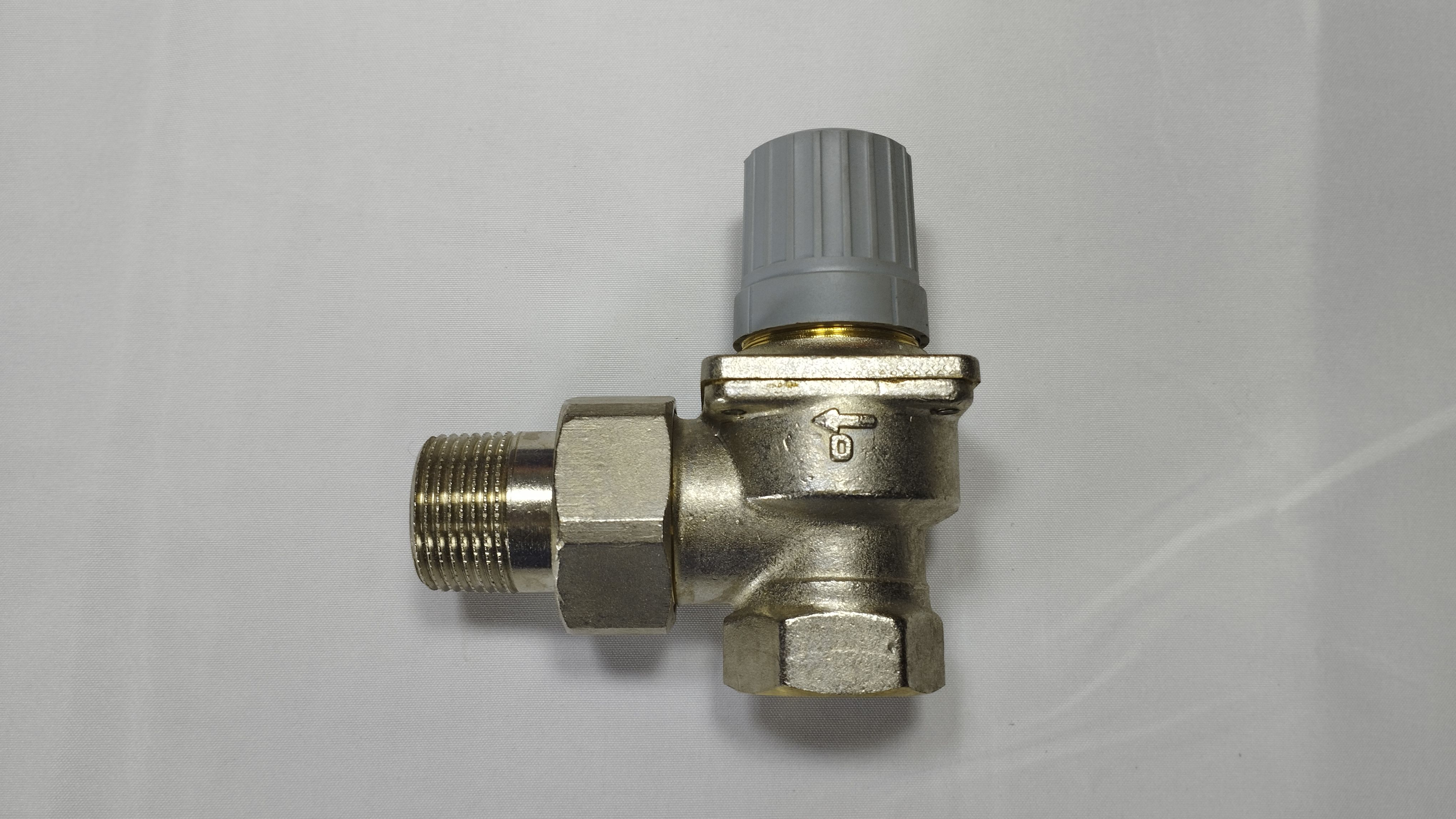 013L3723 DANFOSS Клапан термостатический угловой  3/4" RTD-G 20