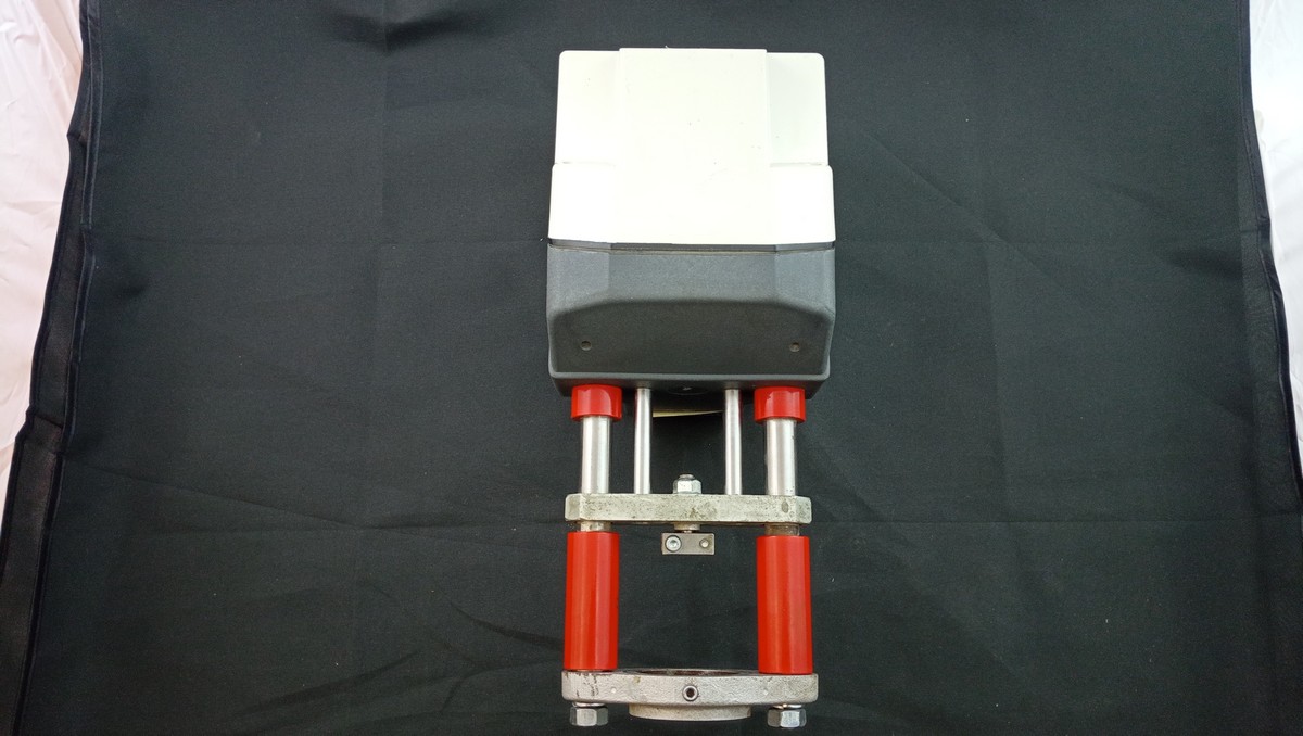 Danfoss 082G1451 - AMV 85 230V 8S/MM 40MM 5000N