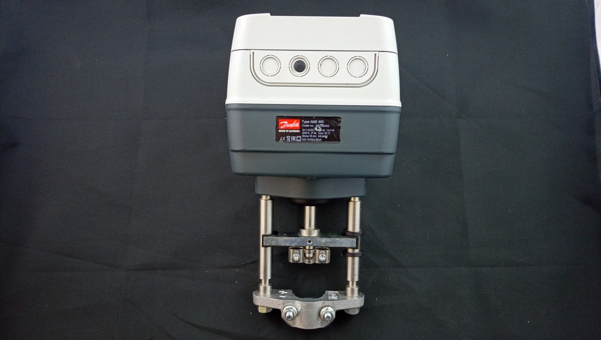 Danfoss 082G3442 - Электрический привод типа AME 655, напряжение питиания 24 В, ход штока 50 мм, время перемещения штока 3-6 с/мм