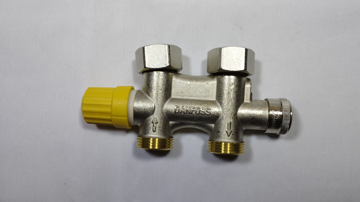 Danfoss 013G4742 - VHS кл. т/рег. прямой 1/2" * 3/4"