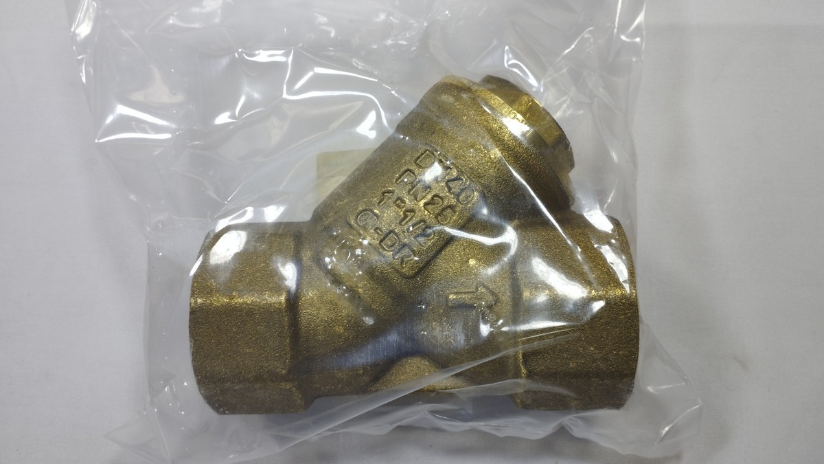Danfoss 065B8240 - FVR Фильтр сетчатый Ду50 Ру25; Резьбовой, с пробкой; Корпус: Латунь CW602N